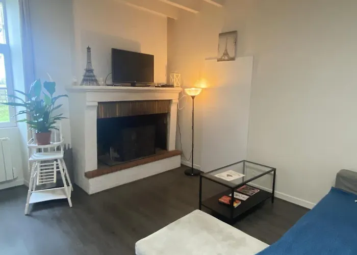 La Maison De L'architecte - Proche Bordeaux Oda ve Kahvaltı Salleboeuf